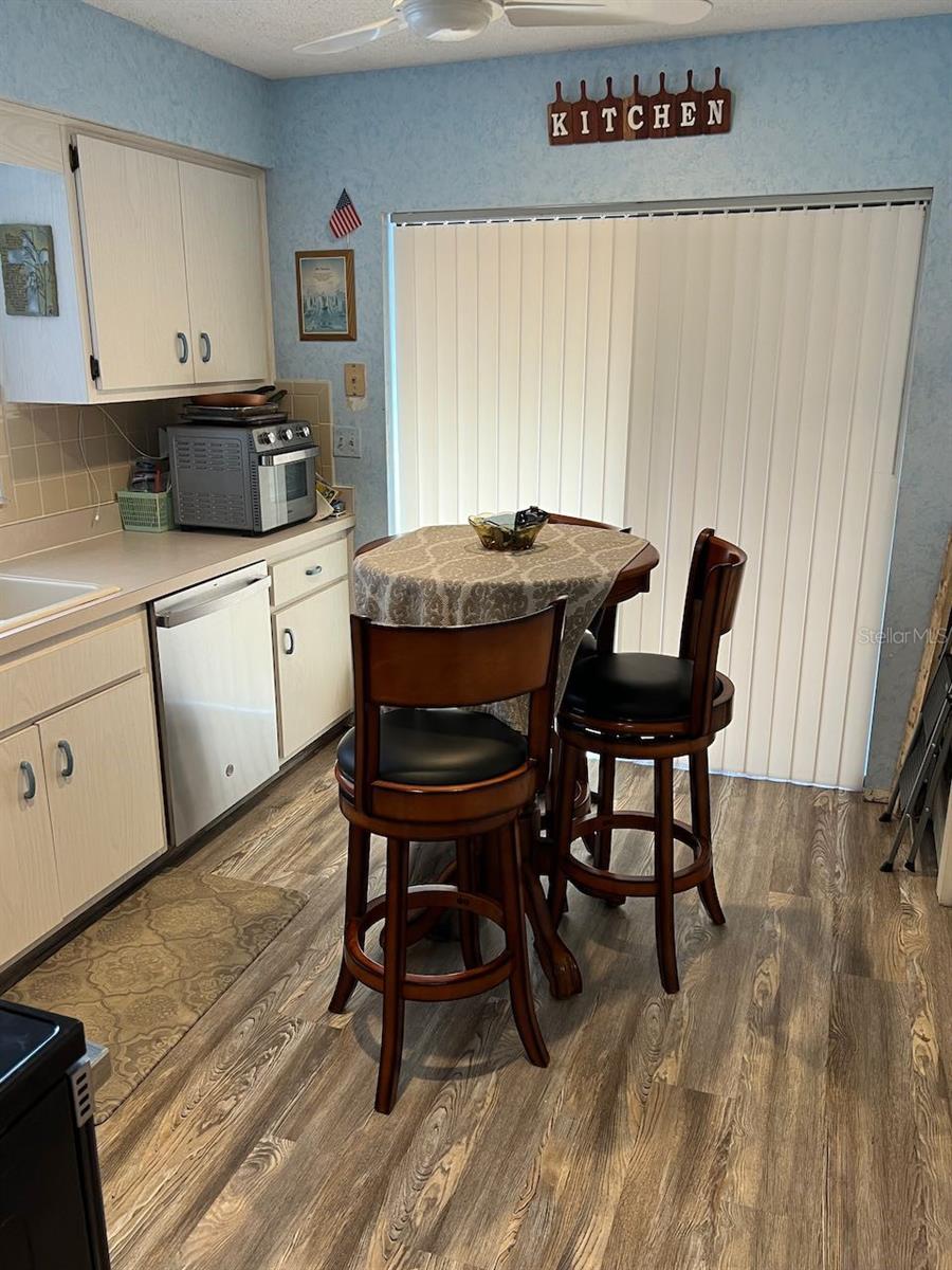 BEACON WOODS VILLAGE - Residential