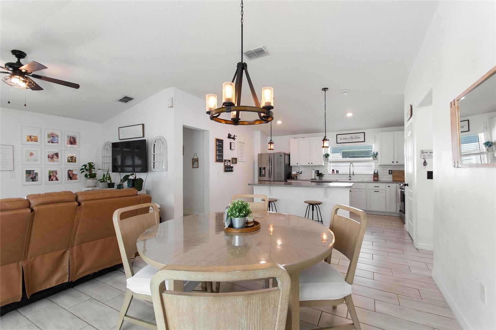 4677 GLENCREST LOOP