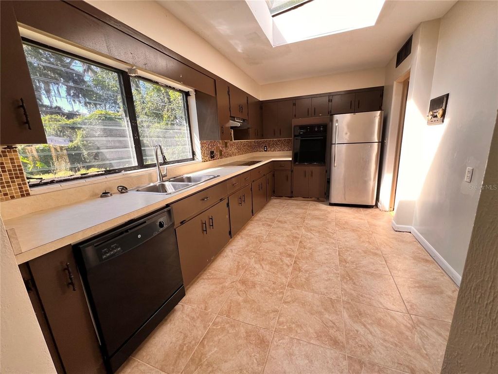 Photo of 3607 Squire Lane, Orlando, FL 32806 (MLS # O6404915)