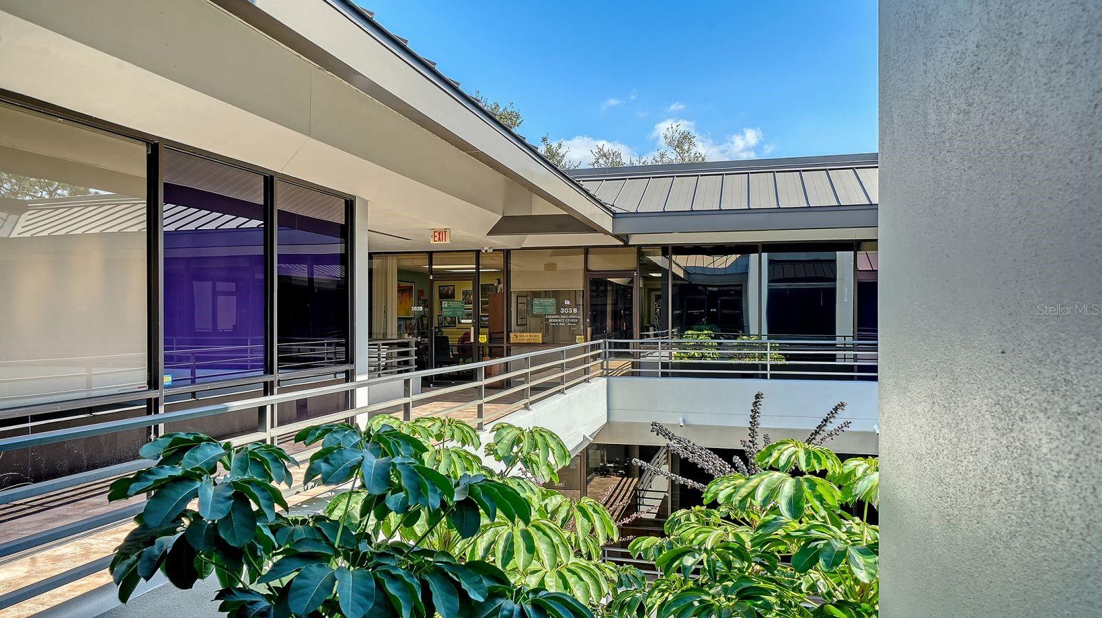 SEVEN VISTAS OFFICE PARK - Commercial Sale