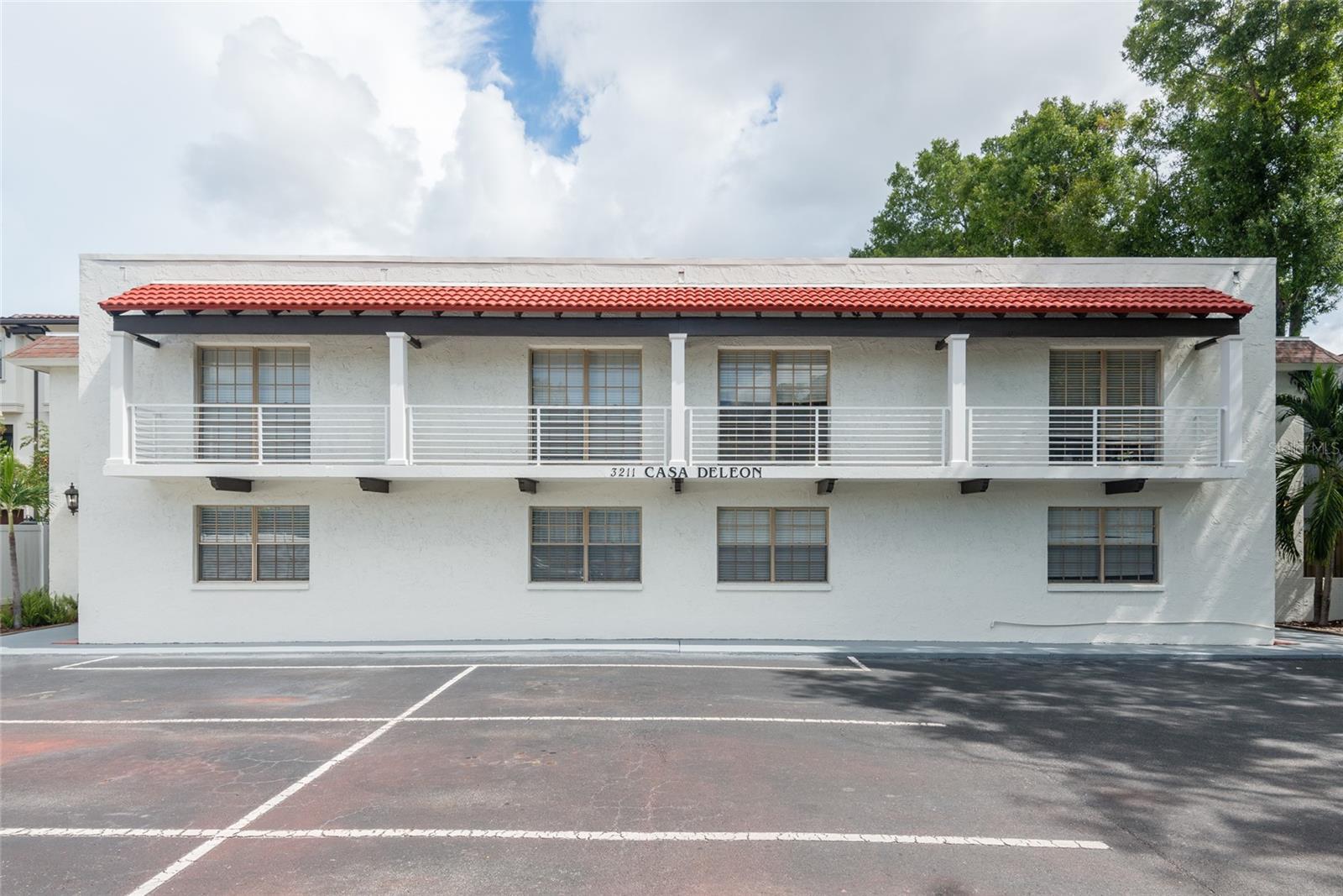 RENTAL INCENTIVES! Heart of South Tampa! Check Out this Beautiful Updated Ground Floor Two Bedroom Apartment. The Unit Provides 900 Heated Sq Feet of Living Space with Brand New Luxury Vinyl Plank Flooring. It has a Newer Kitchen with Stainless Steel Appliances and Plenty of Storage in the Unit. Wide Open Floorplan including Kitchen Pantry and Linen Closet. The Complex has 17 Units with Onsite Laundry & Onsite Parking for Residents. Small Pet Friendly and Approved on a Case by Case Basis with Non-Refundable Pet Fee. Please Note a Good Credit Score is Required. Tenant Pays all Utilities, including Electric, Water, Sewer, and Trash. The Apartment is Close to Walgreens, Fresh Market, Publix, and Plenty of Restaurants and Shops. Tenant Responsible for Confirming All Rental Information & Measurements. Don't Miss This Opportunity to Live in the Heart of it All. Please note for the photos shown the kitchen cabinets colors can vary from unit to unit.