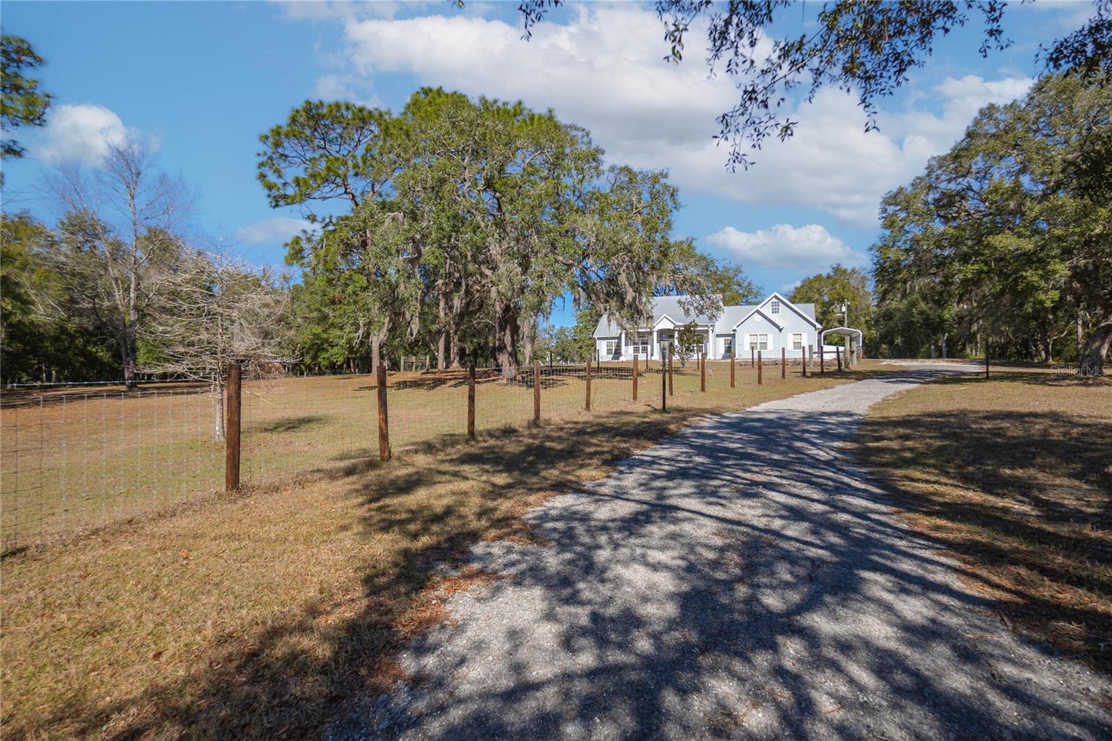 1525 E AMBERJACK DRIVE 8