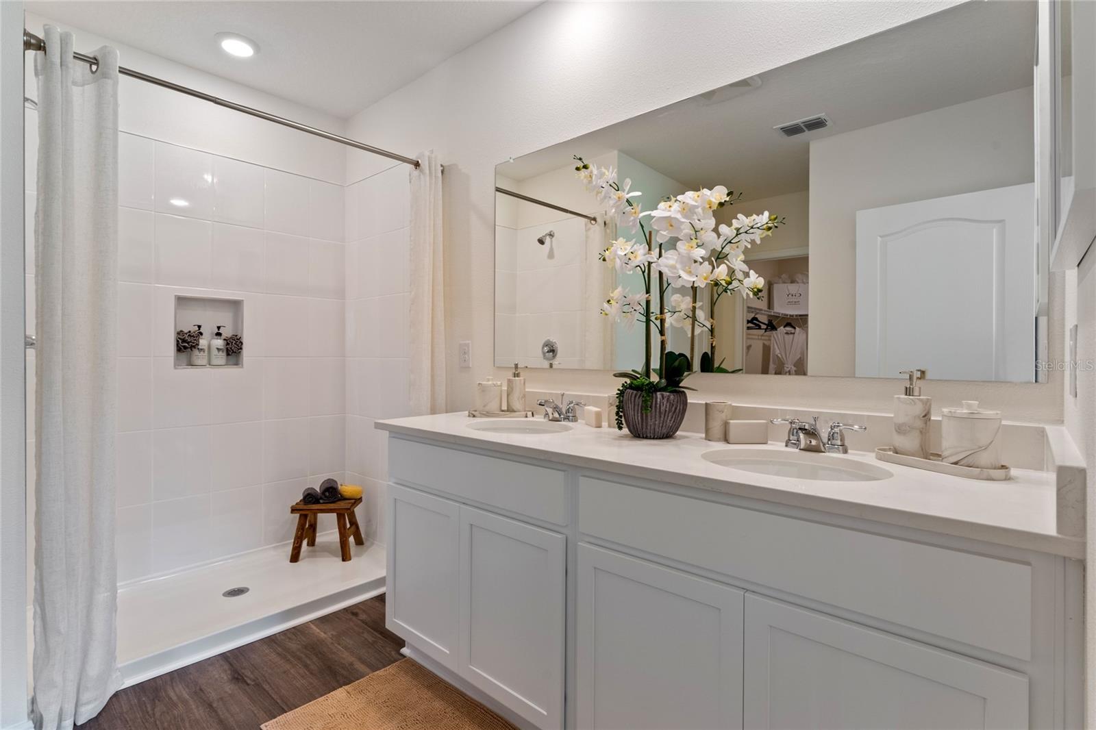 DELTONA LAKES UNIT 32 - Residential