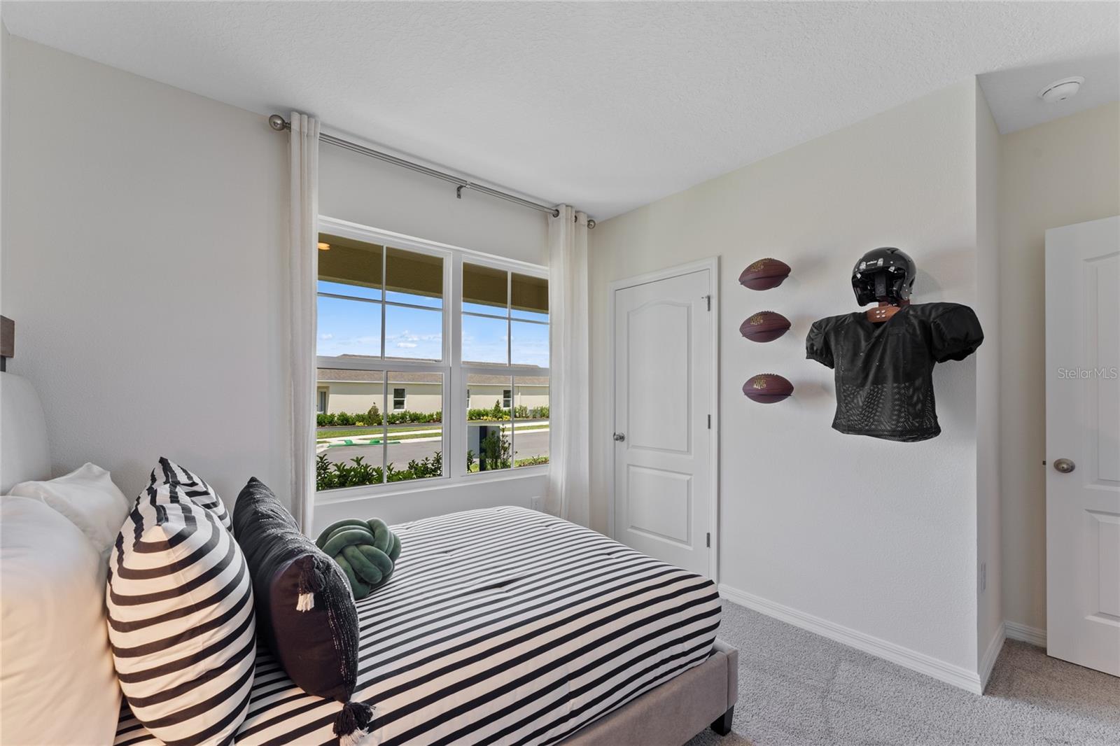 DELTONA LAKES UNIT 32 - Residential