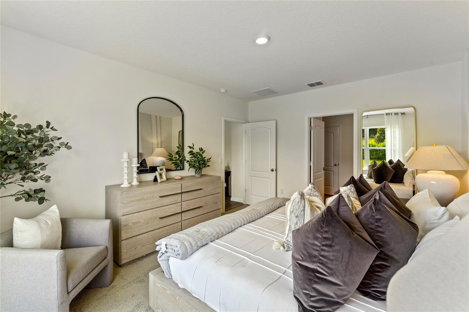 DELTONA LAKES UNIT 32 - Residential