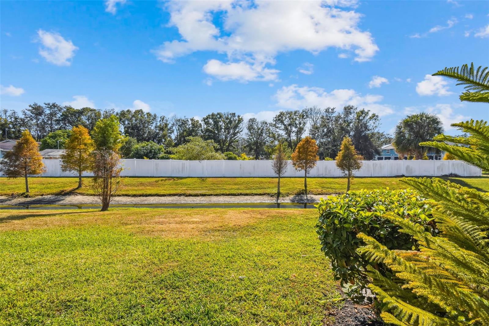 TIMBERS/WILLIAMS LNDG TWNHMS - Residential Lease