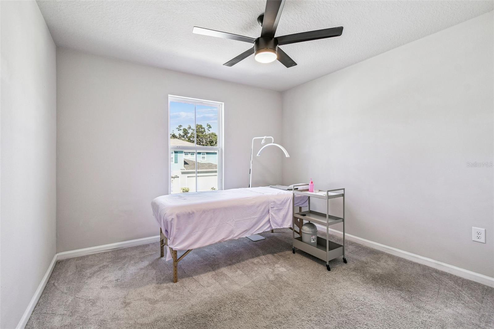 TIMBERS/WILLIAMS LNDG TWNHMS - Residential Lease