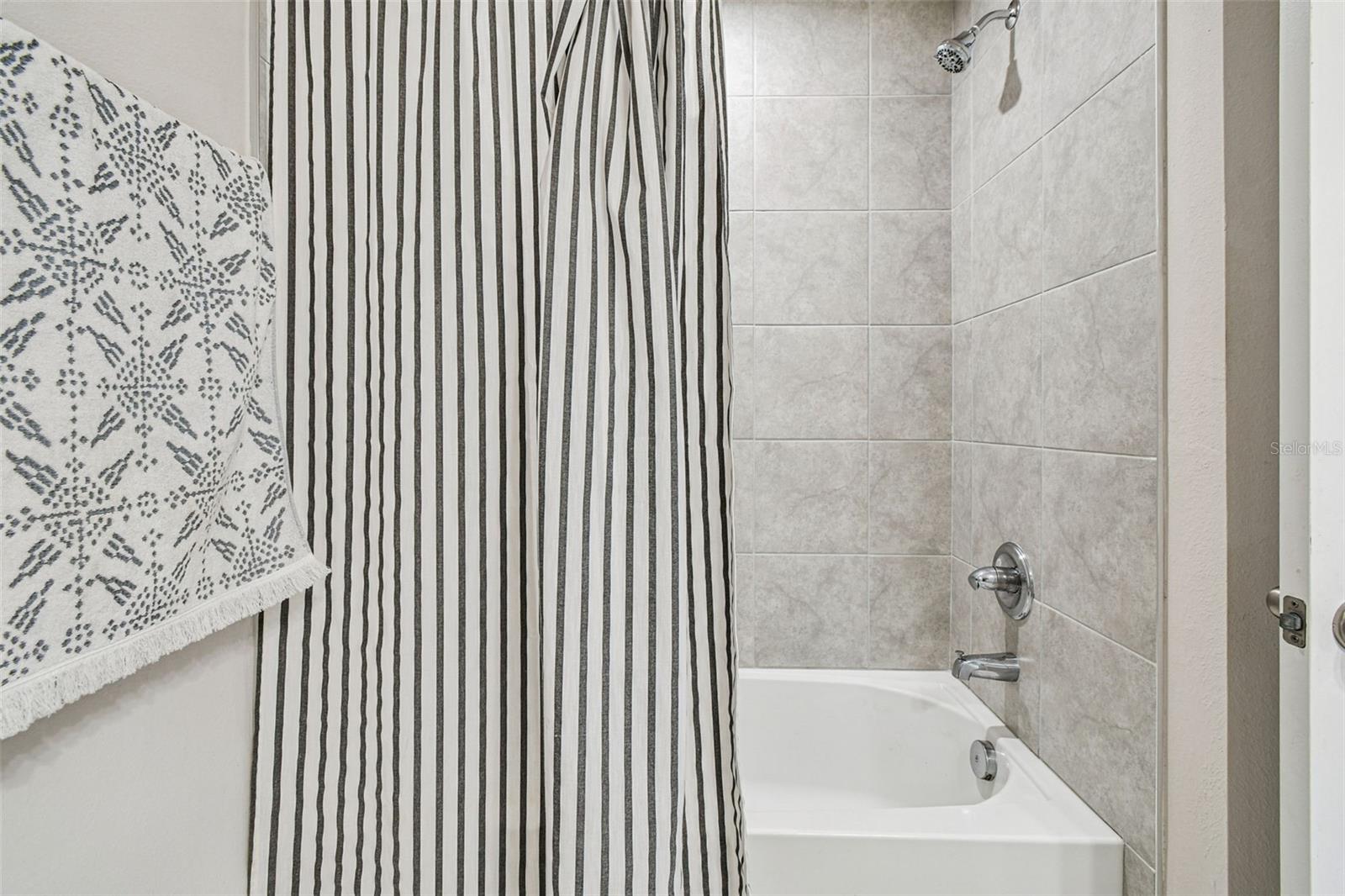 TIMBERS/WILLIAMS LNDG TWNHMS - Residential Lease