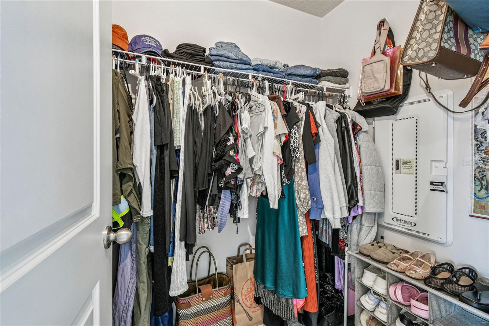 TIMBERS/WILLIAMS LNDG TWNHMS - Residential Lease