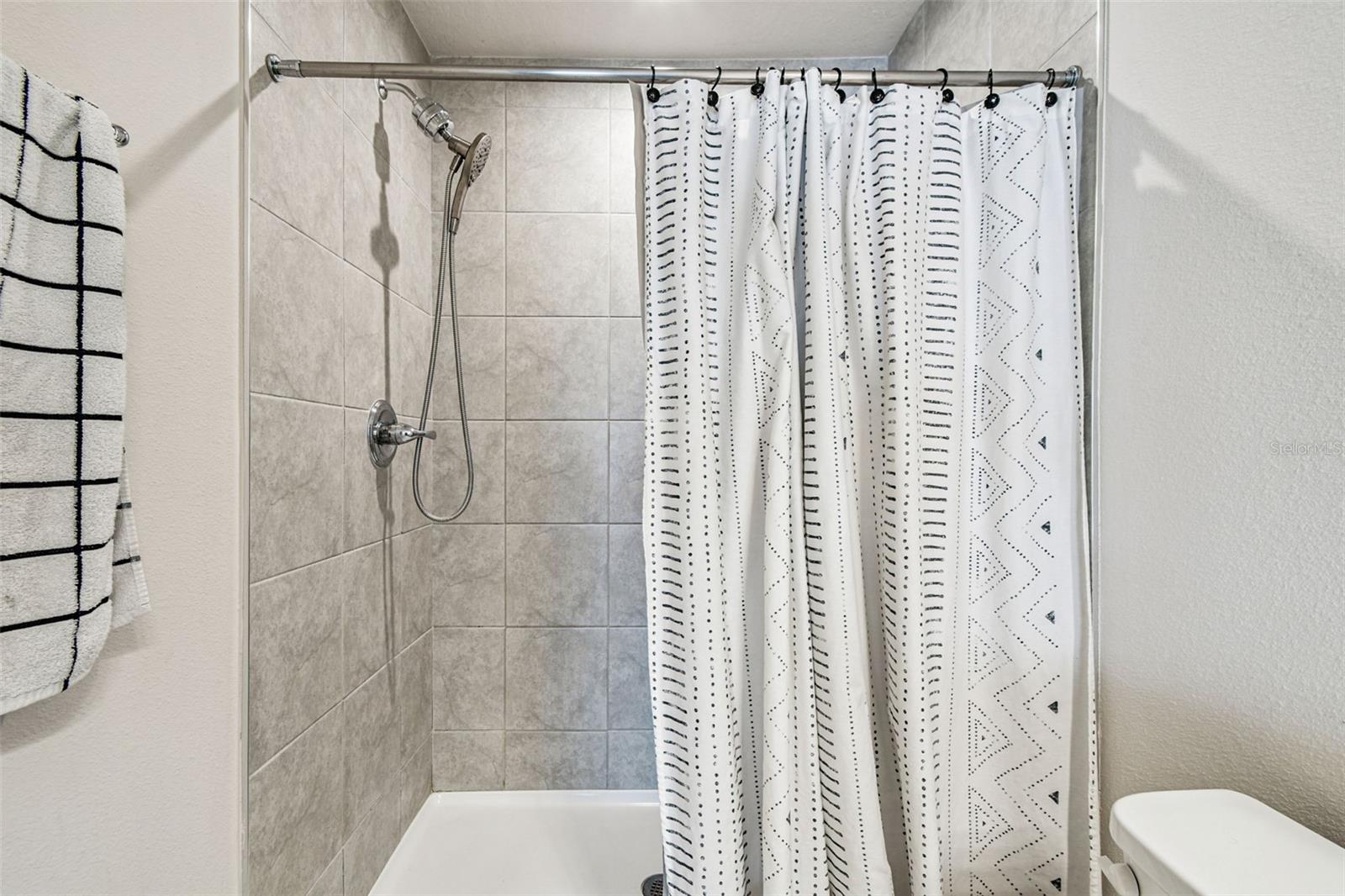 TIMBERS/WILLIAMS LNDG TWNHMS - Residential Lease