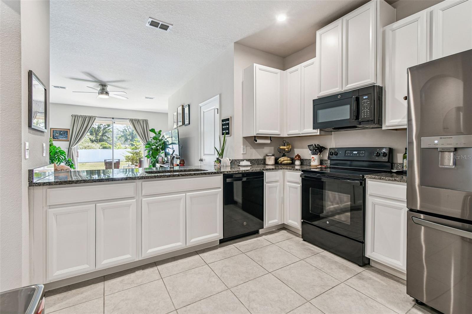 TIMBERS/WILLIAMS LNDG TWNHMS - Residential Lease