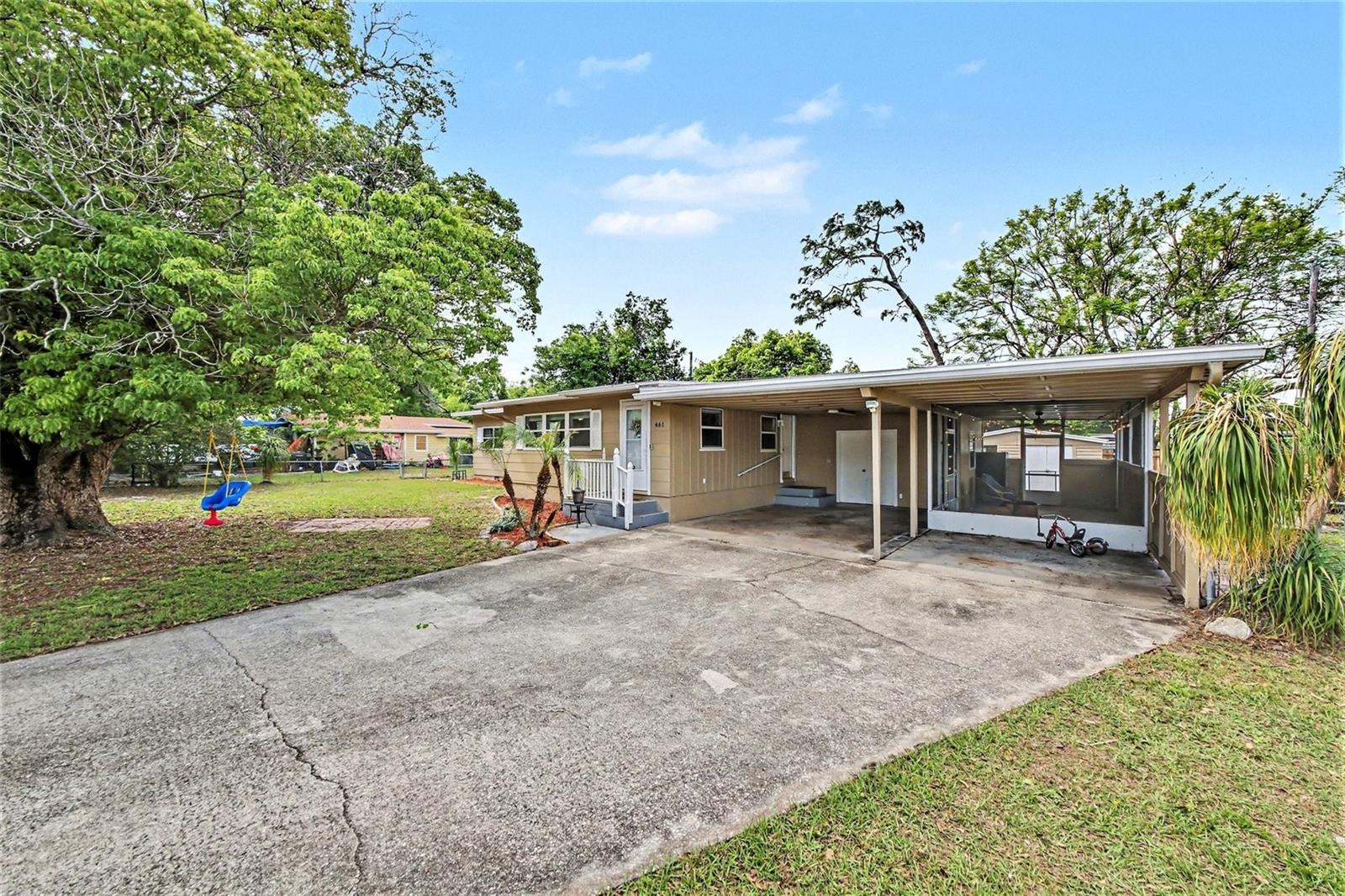 QUEENS MIRROR SOUTH - Residential