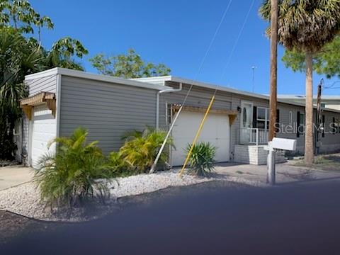 505 RIVERVIEW LANE