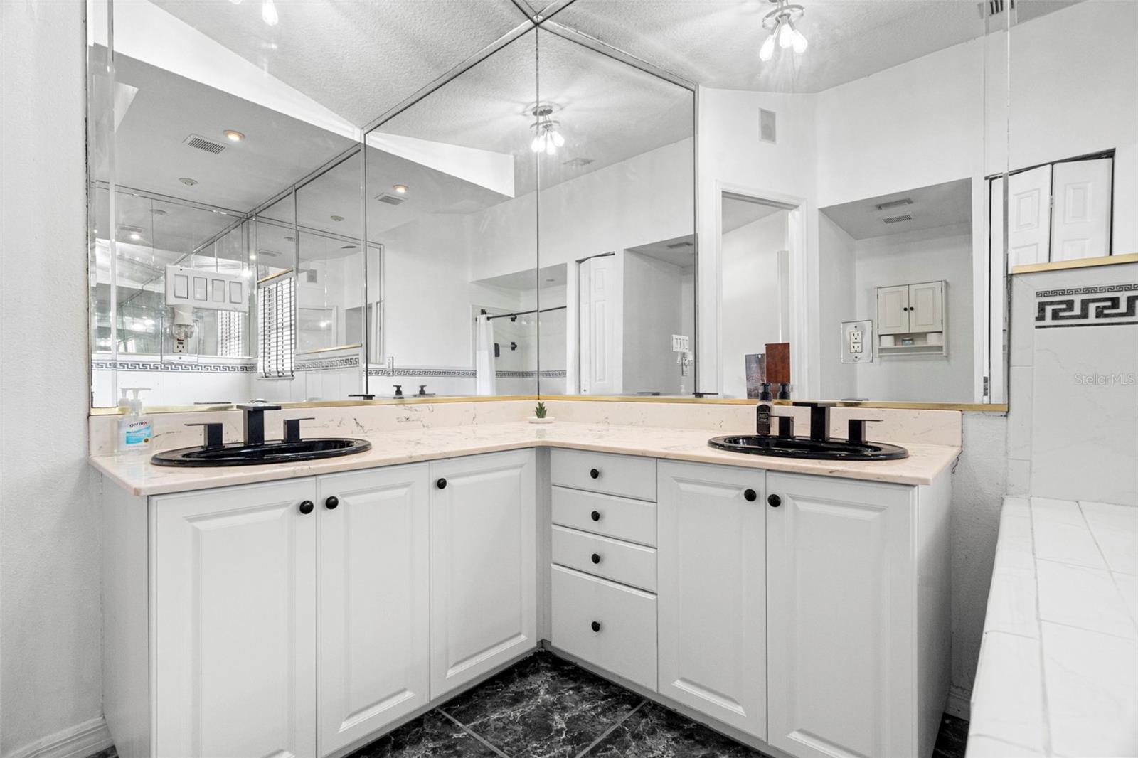 HAMLIN HILL ESTATES - Residential