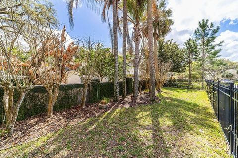 Tiny photo for 905 SE 12th Street, Ocala, FL 34471 (MLS # OM720321)