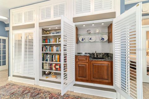 Tiny photo for 905 SE 12th Street, Ocala, FL 34471 (MLS # OM720321)