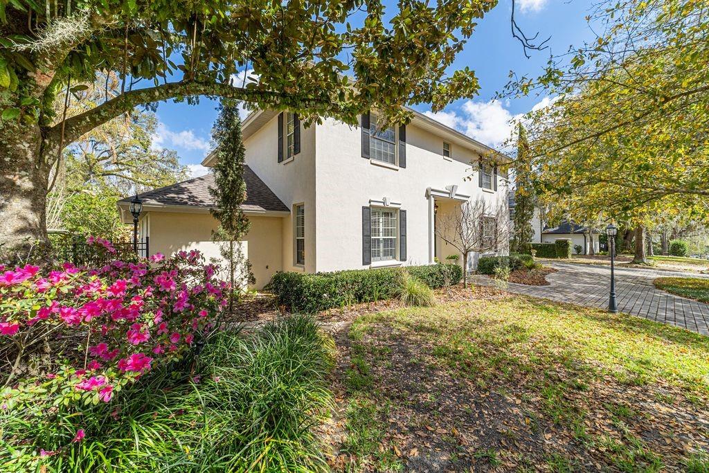 GLENVIEW - Residential