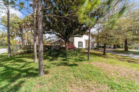 Tiny photo for 905 SE 12th Street, Ocala, FL 34471 (MLS # OM720321)