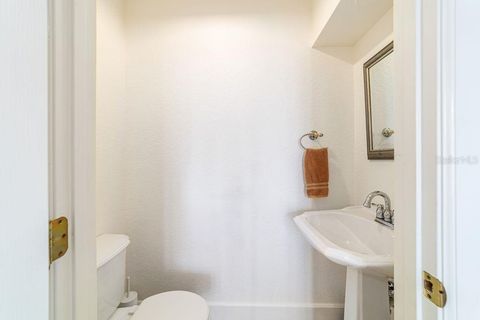 Tiny photo for 905 SE 12th Street, Ocala, FL 34471 (MLS # OM720321)