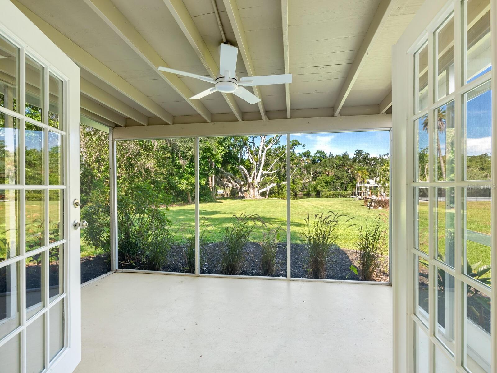 PHILLIPPI LAKE - Residential