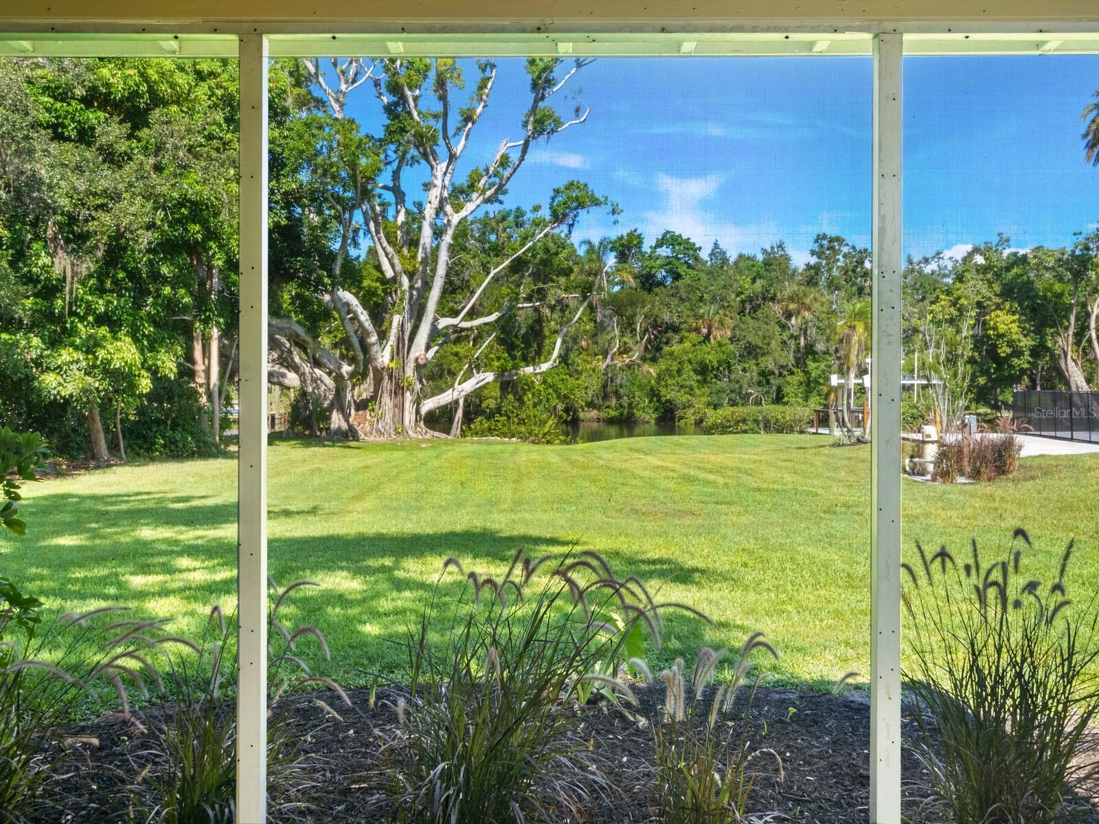PHILLIPPI LAKE - Residential