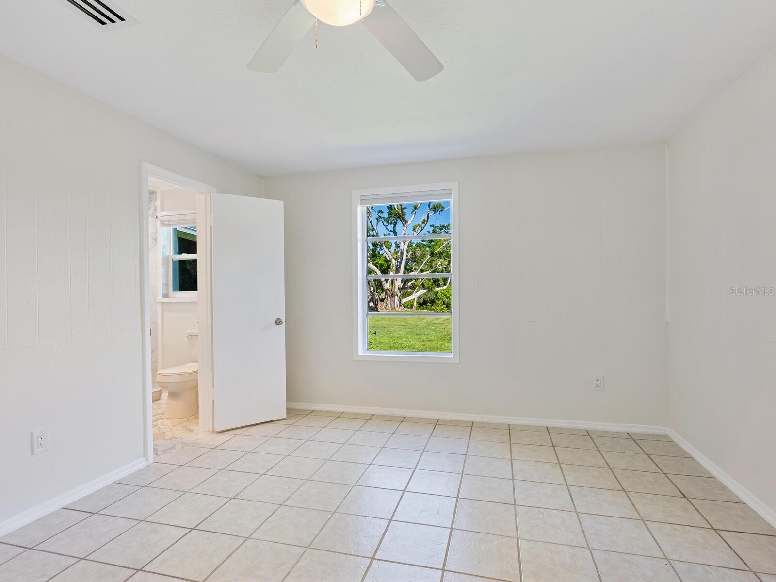 PHILLIPPI LAKE - Residential