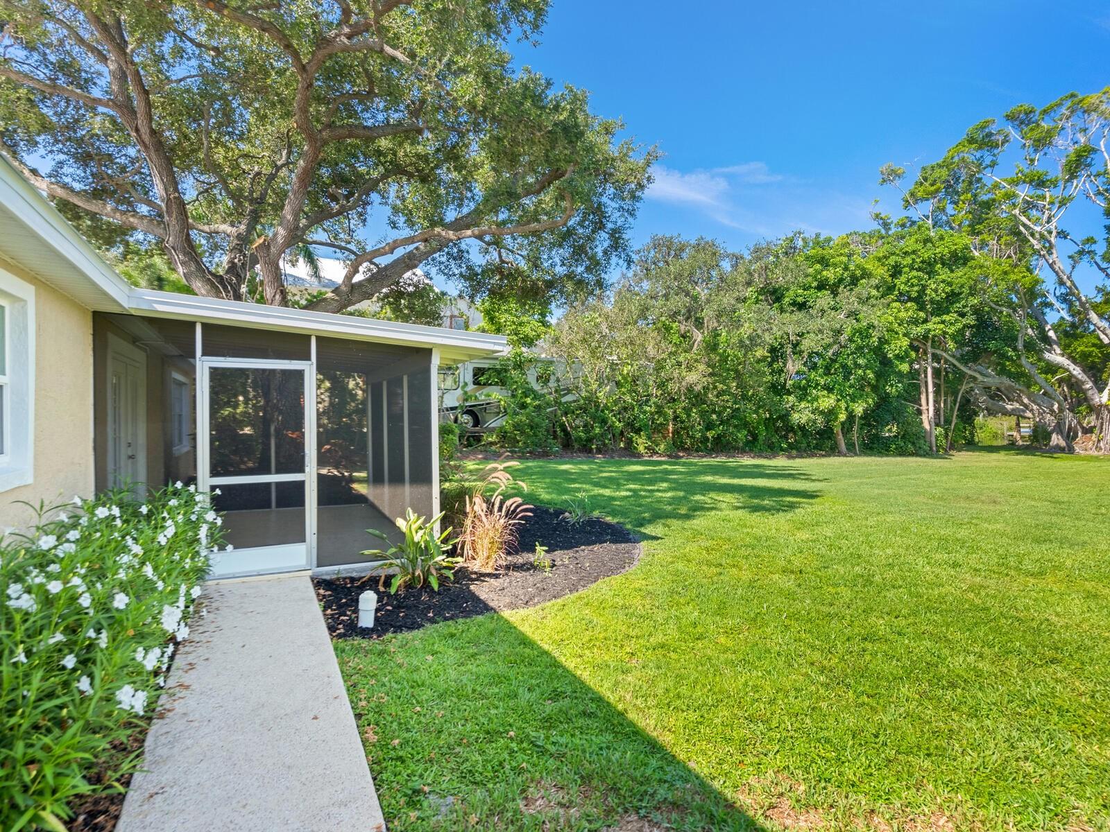 PHILLIPPI LAKE - Residential