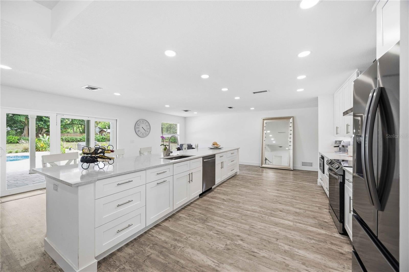 1707 BELVIDERE ROAD, ENGLEWOOD, FL, 34223 4 1707 BELVIDERE ROAD