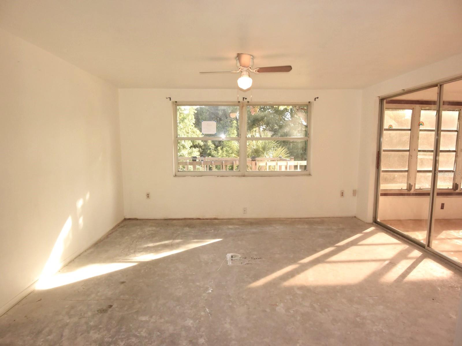 BEACON SQUARE - Residential