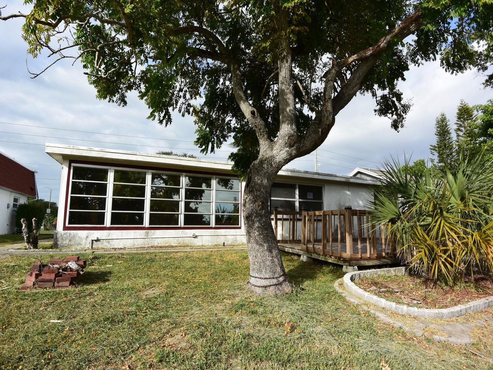 BEACON SQUARE - Residential