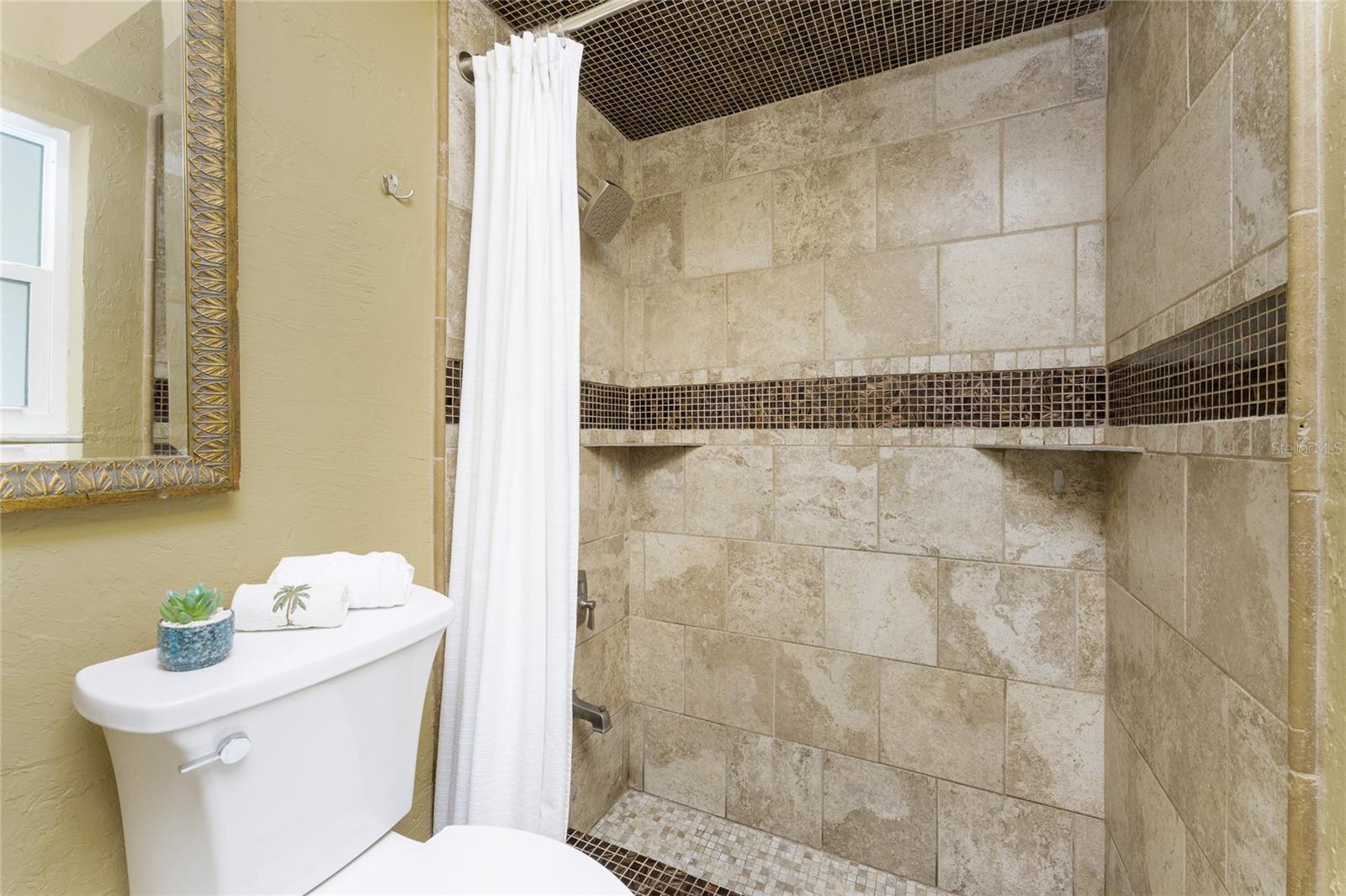 ROTONDA WEST OAKLAND HILLS - Residential