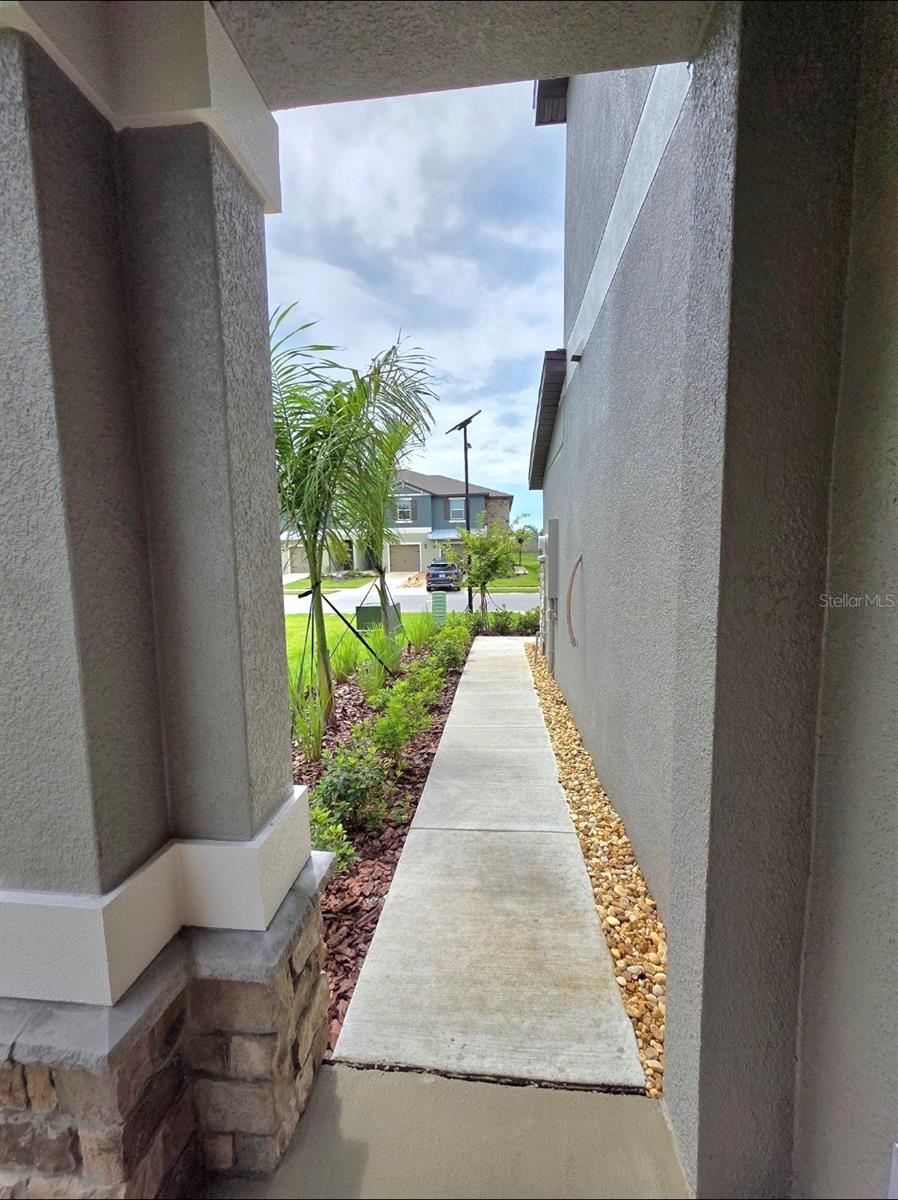 SEAIRE TOWNHOMES - Residential Lease