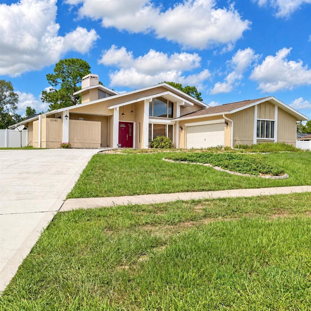Photo of 13285 Cecil Court, Spring Hill, FL 34609 (MLS # W7890016)
