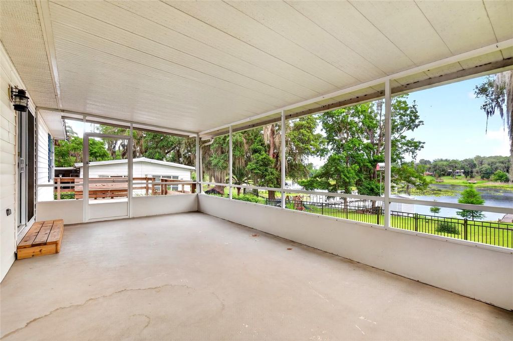 Photo of 125 Ann Street, Hawthorne, FL 32640 (MLS # OM725888)