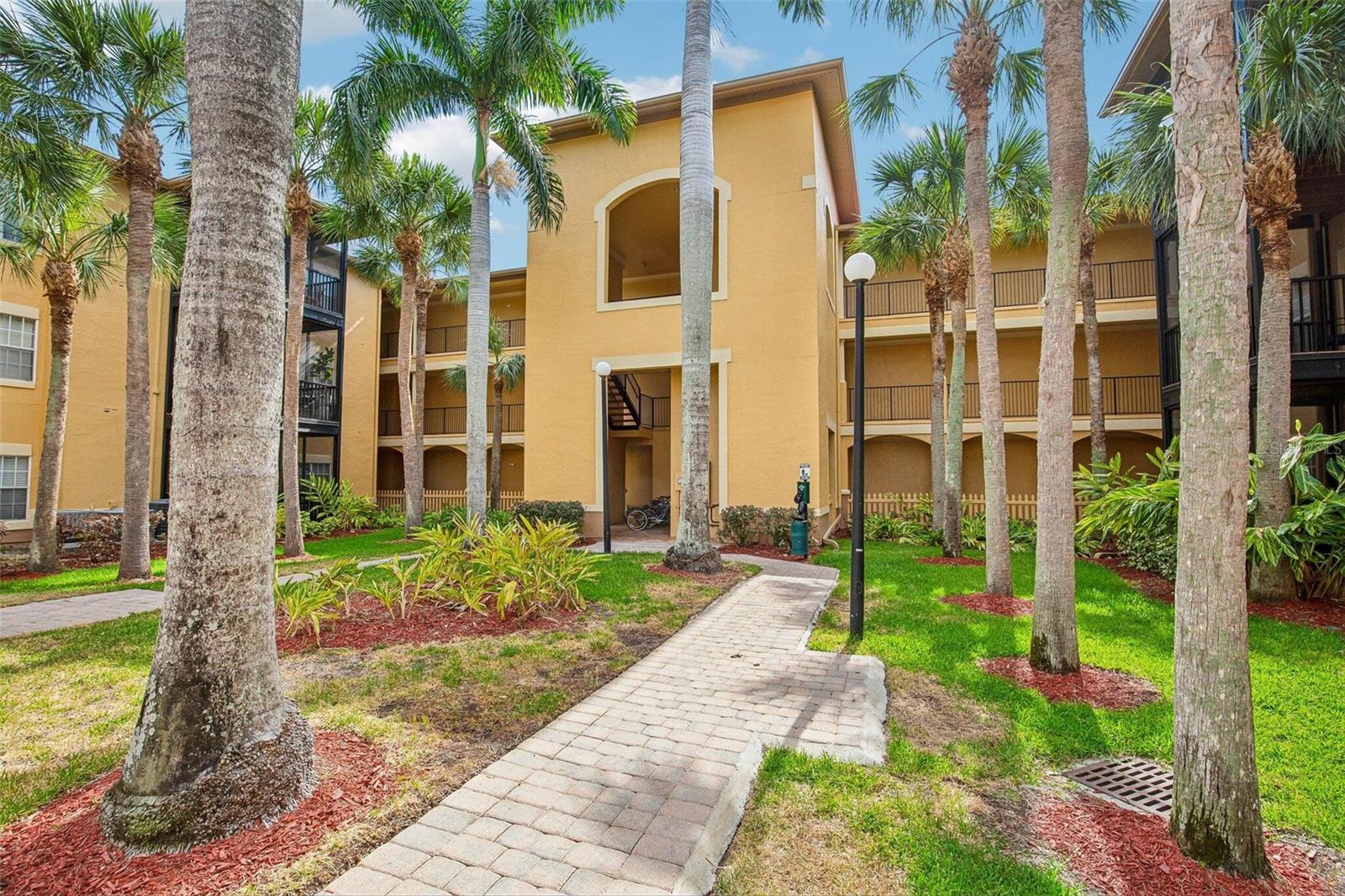 4333 BAYSIDE VILLAGE DRIVE 322