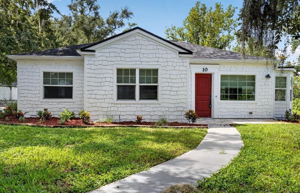 Photo of 10 Broad Street, Winter Garden, FL 34787 (MLS # O6452138)