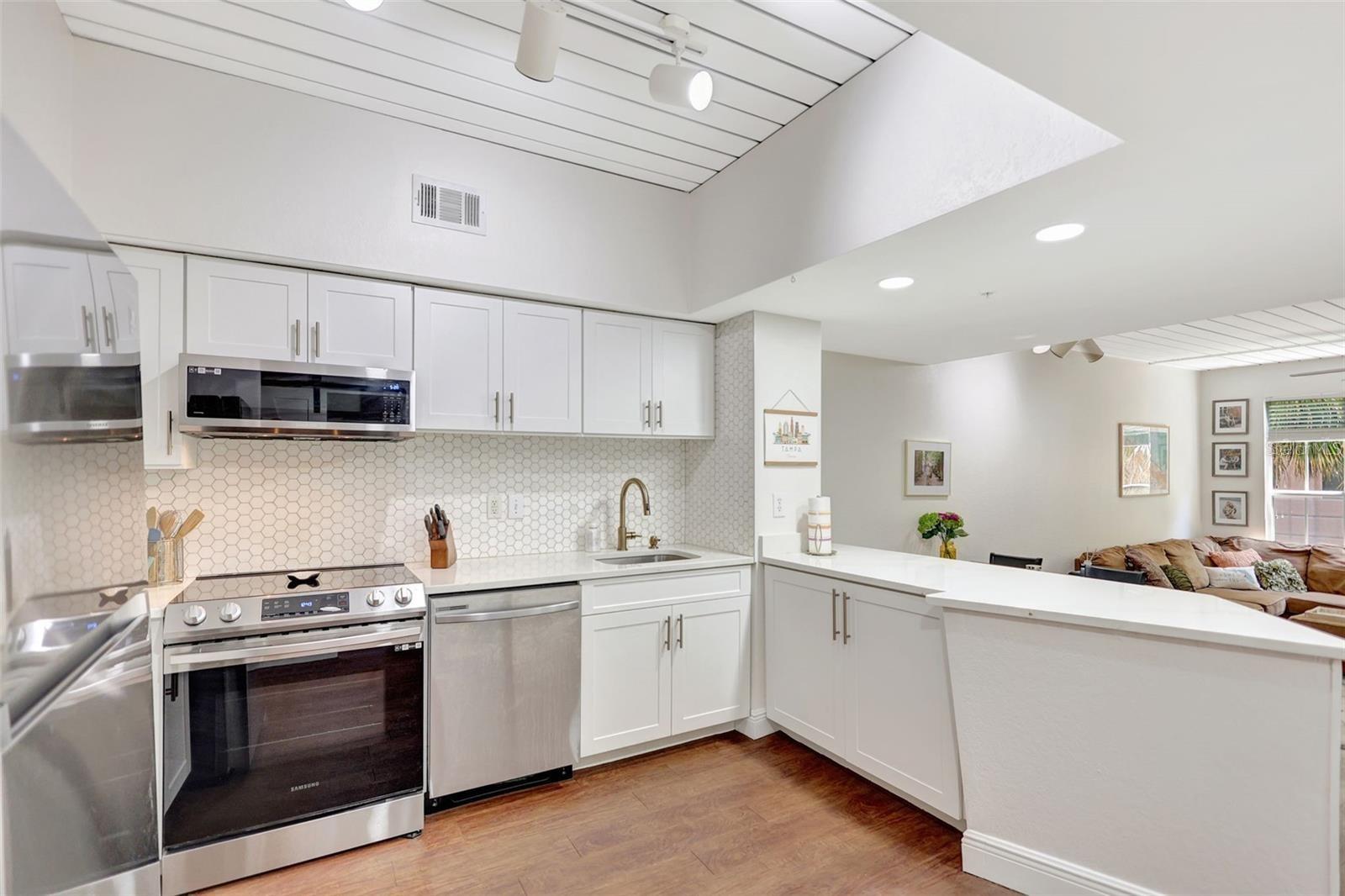 THE MADISON AT SOHO II CONDO - Residential Lease