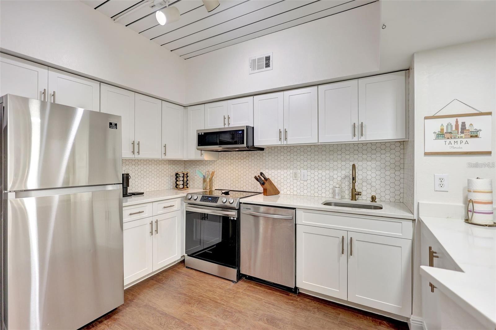 THE MADISON AT SOHO II CONDO - Residential Lease