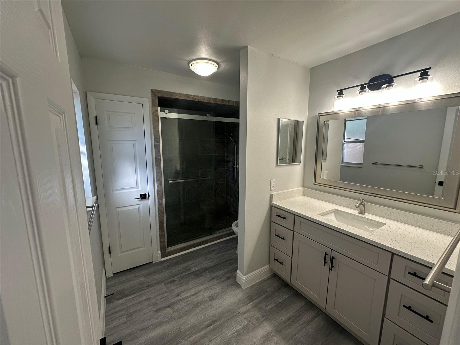 SIGNAL HILL - Residential