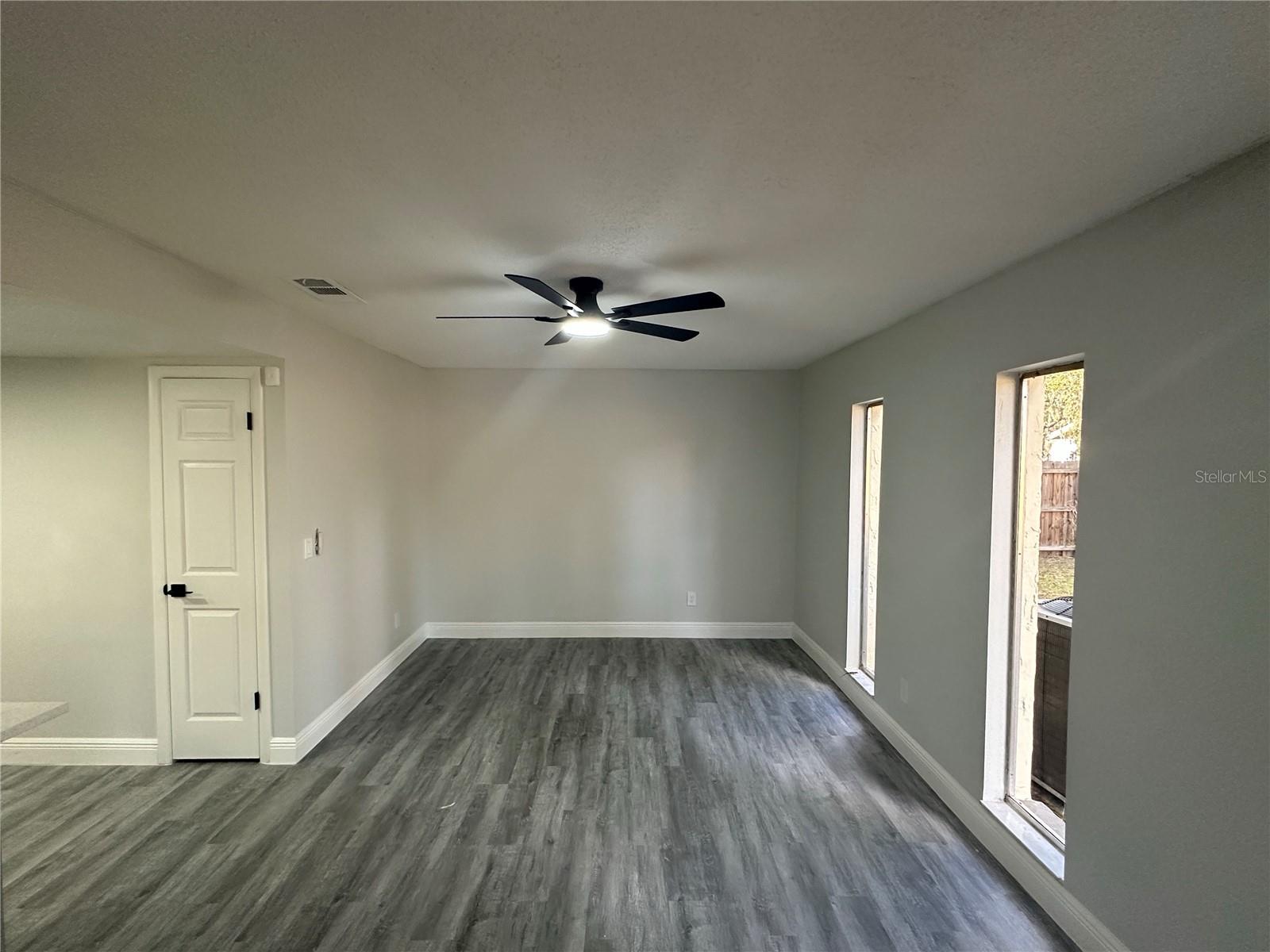 SIGNAL HILL - Residential