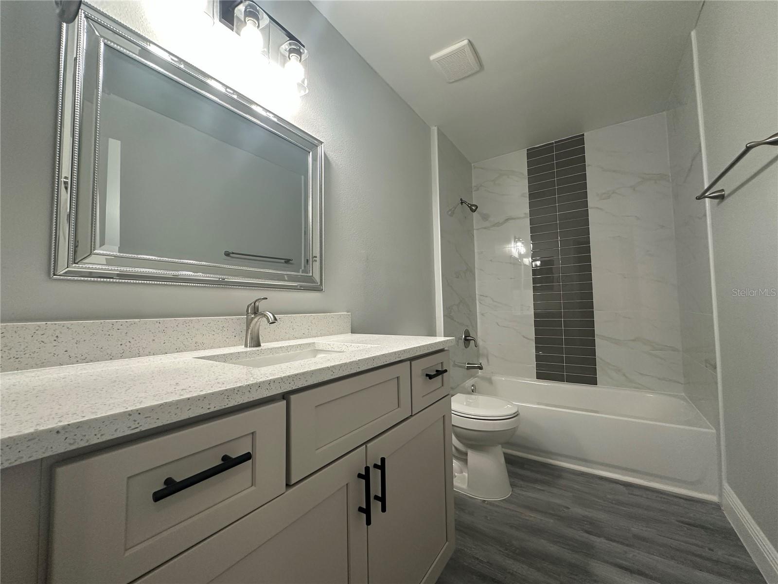 SIGNAL HILL - Residential