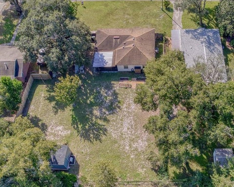 Tiny photo for 2010 Vine St, Leesburg, FL 34748 (MLS # G5119592)