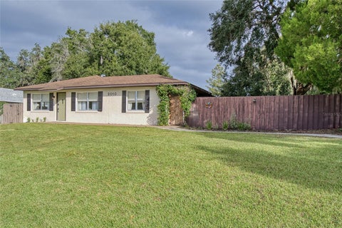 Tiny photo for 2010 Vine St, Leesburg, FL 34748 (MLS # G5119592)