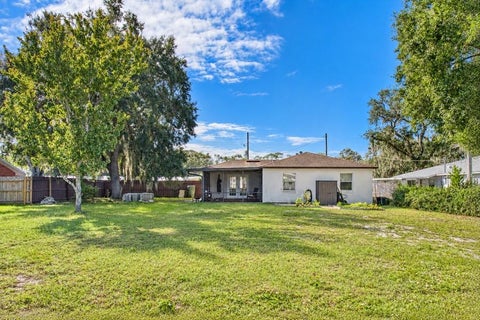 Tiny photo for 2010 Vine St, Leesburg, FL 34748 (MLS # G5119592)