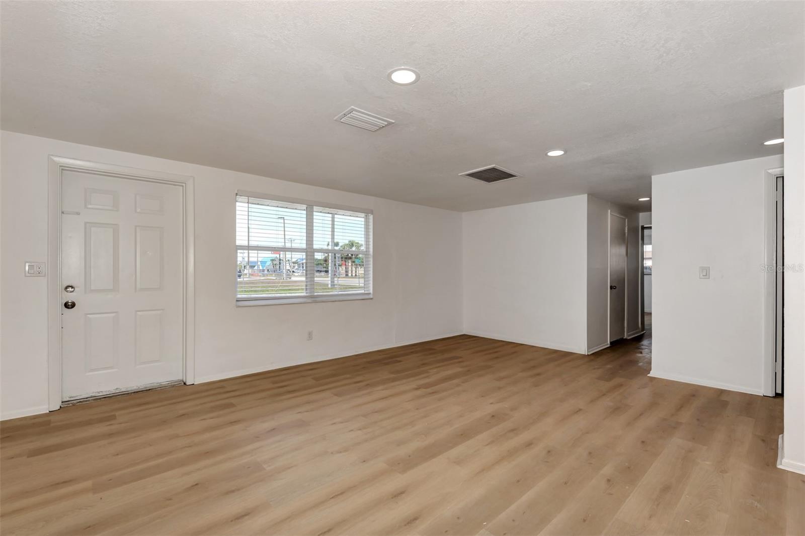 GULF WIND - Residential Lease