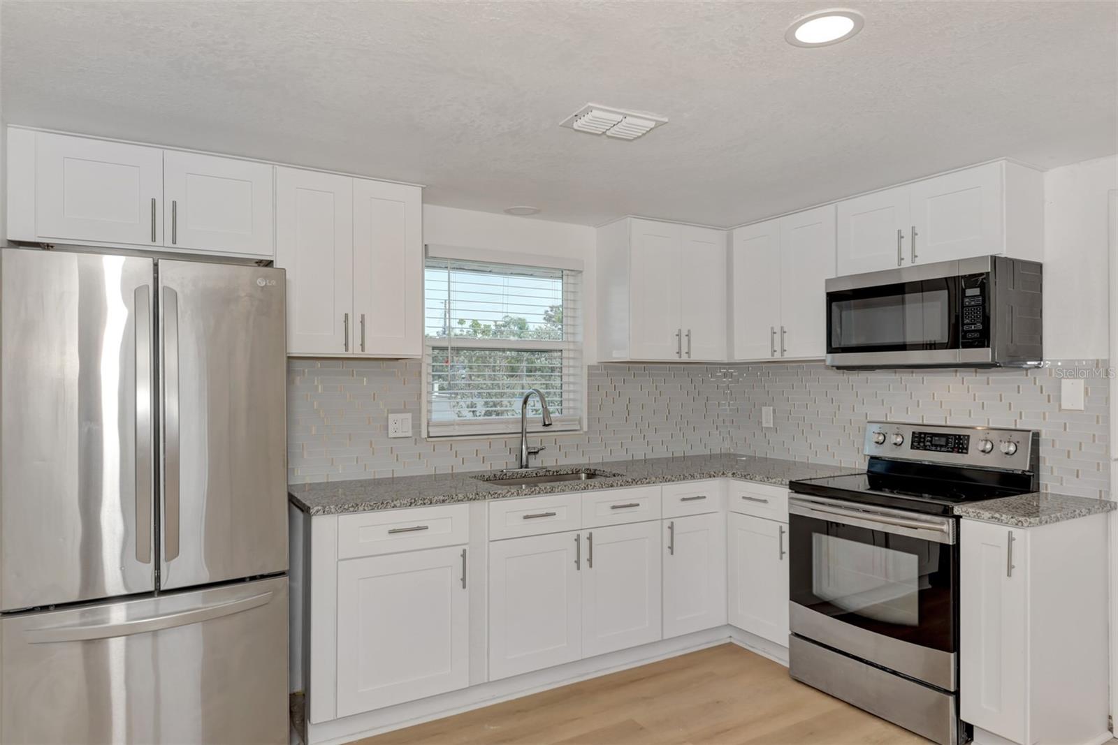 GULF WIND - Residential Lease