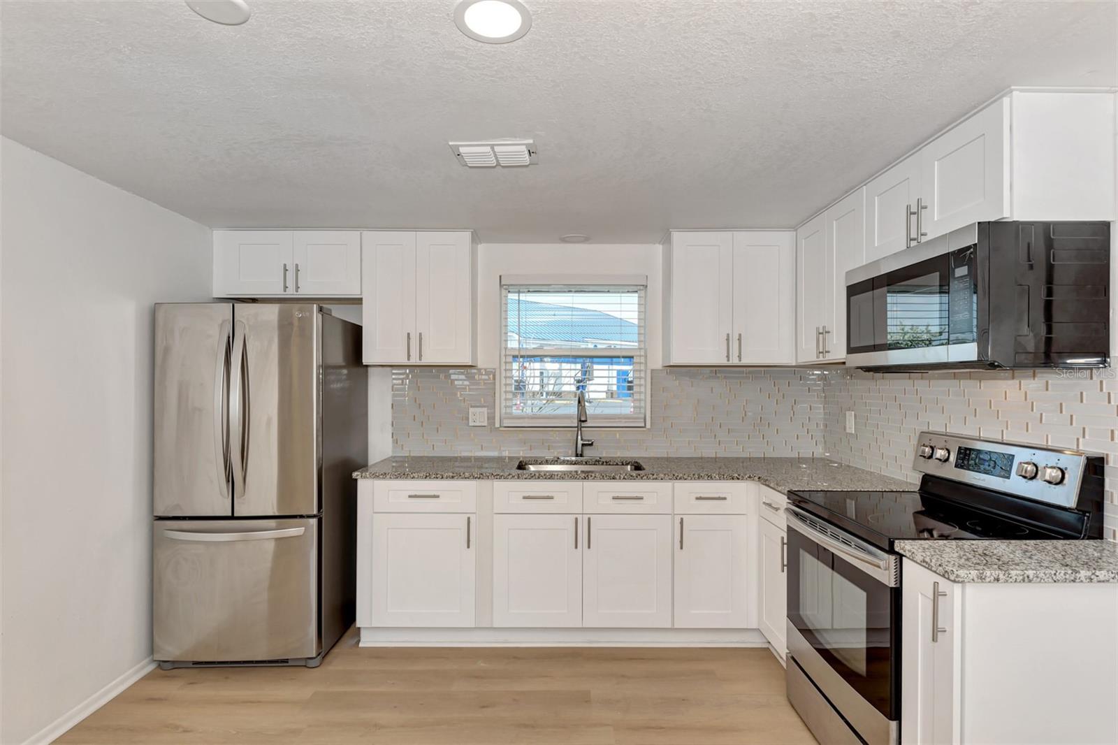 GULF WIND - Residential Lease