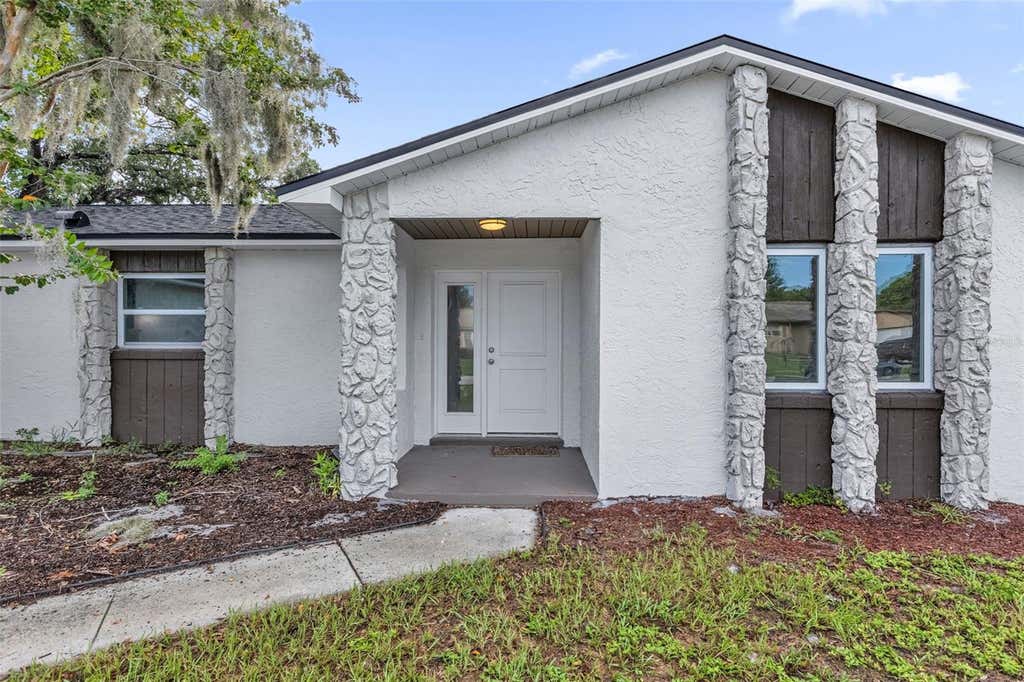 Photo of 2433 Benjamin Drive, Kissimmee, FL 34744 (MLS # S5154812)