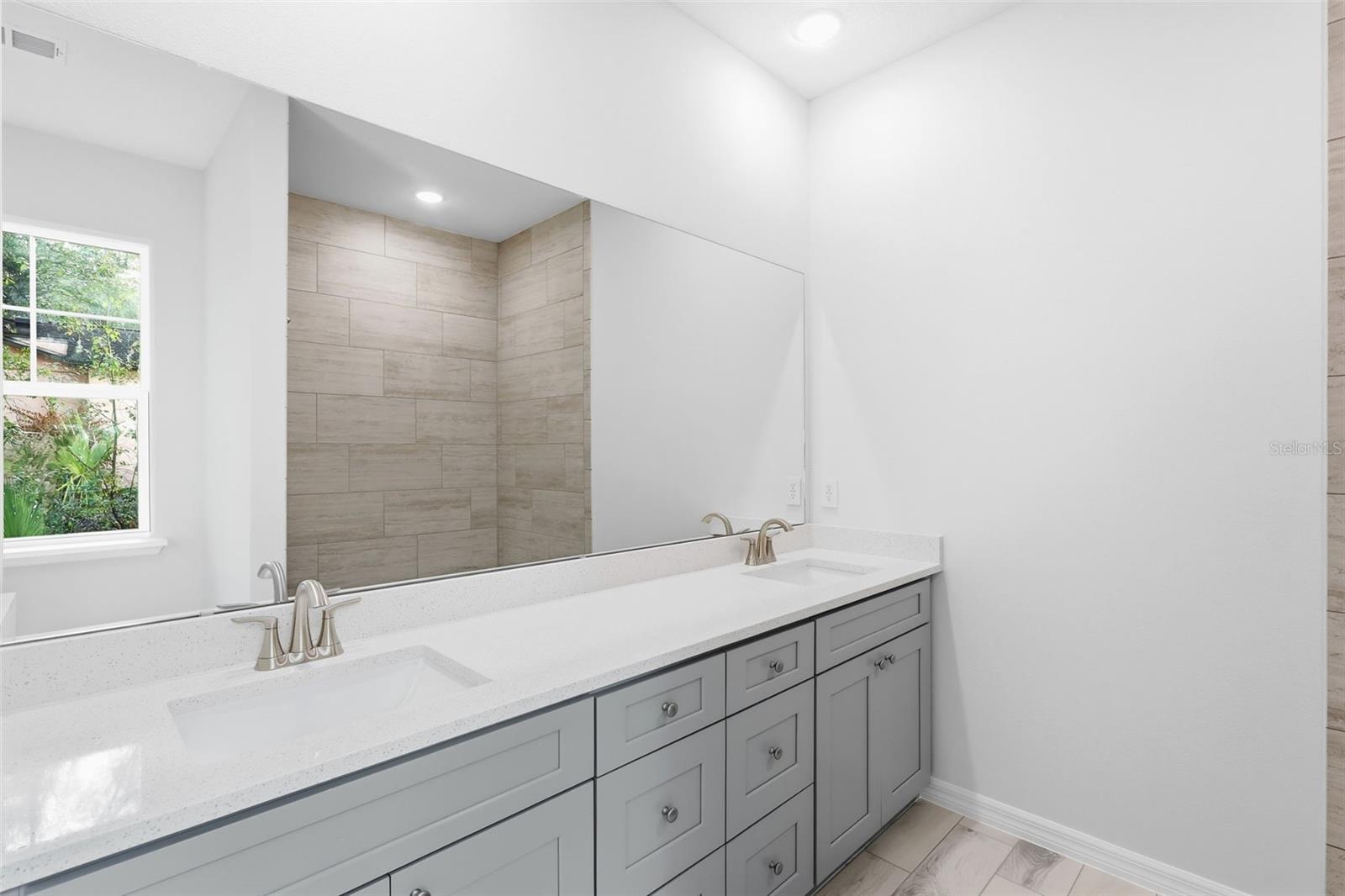 SANLANDO SPGS - Residential