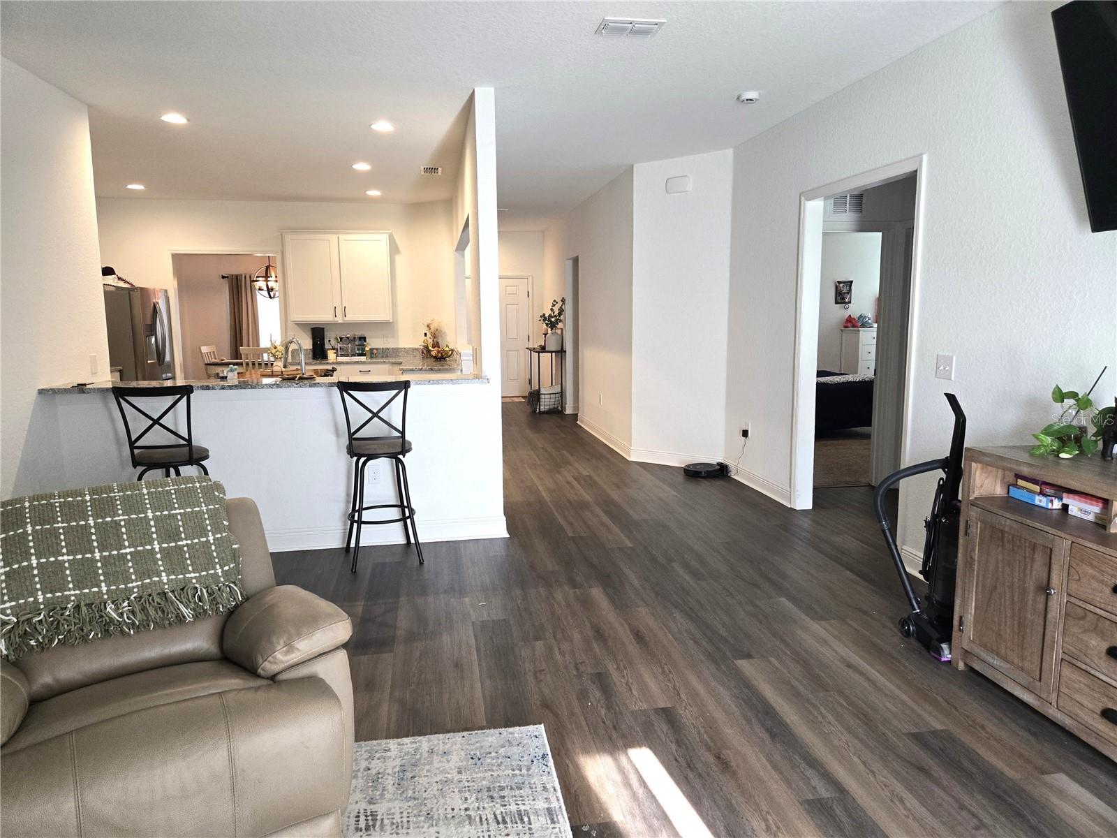 ESTATES AT SIXTY - Residential